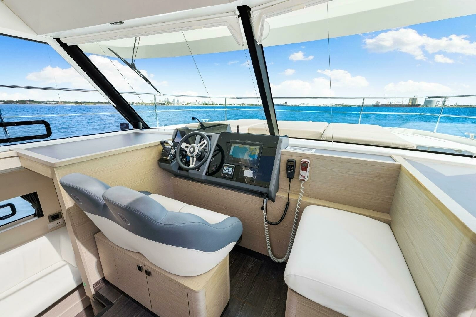 2021 Fountaine Pajot MY4.S - Image 8
