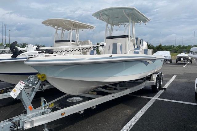 2025 Ranger 2360 Bay