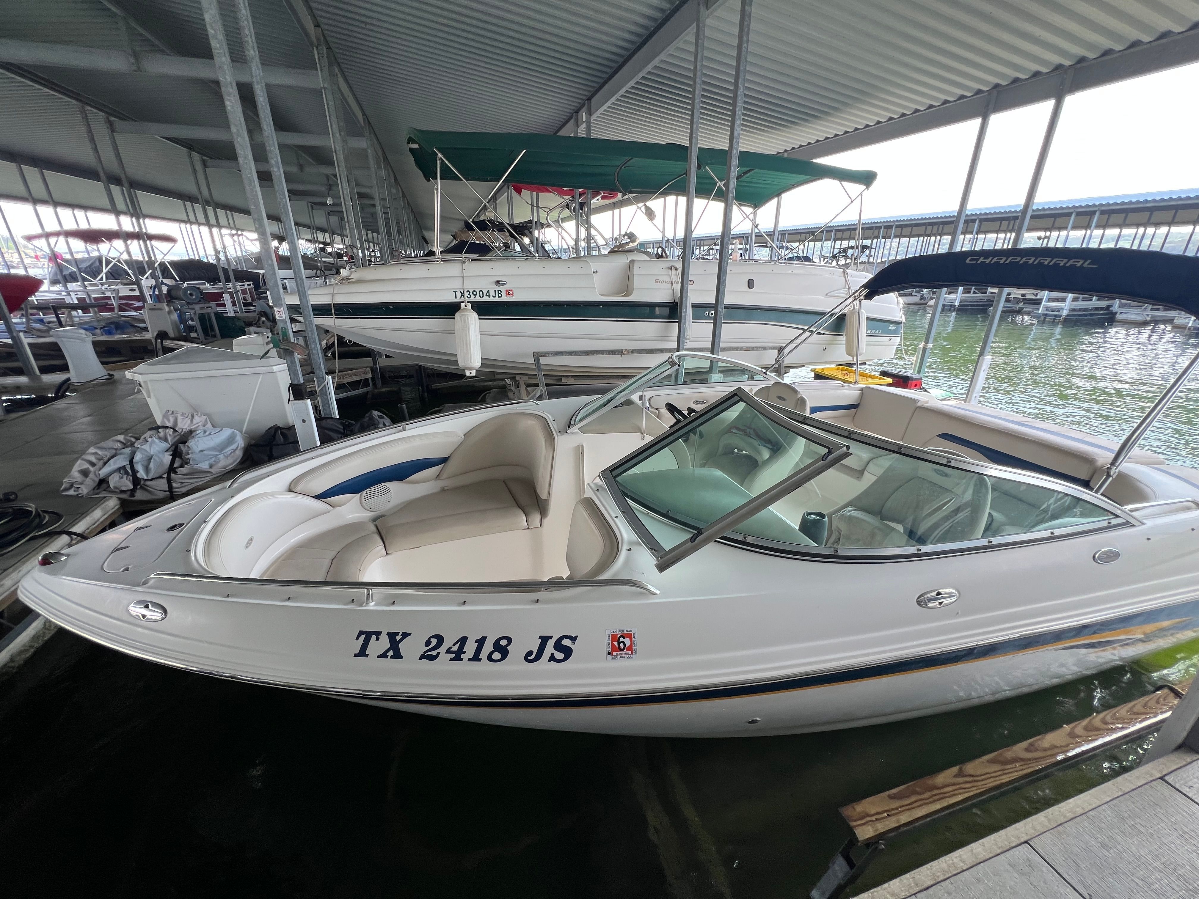 2002 Chaparral 220 SSi Wide Tech - 13