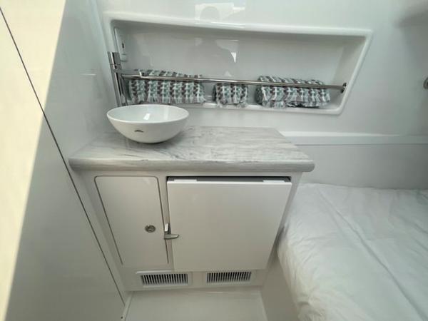 2026 Mag Bay 43 Center Console - 51