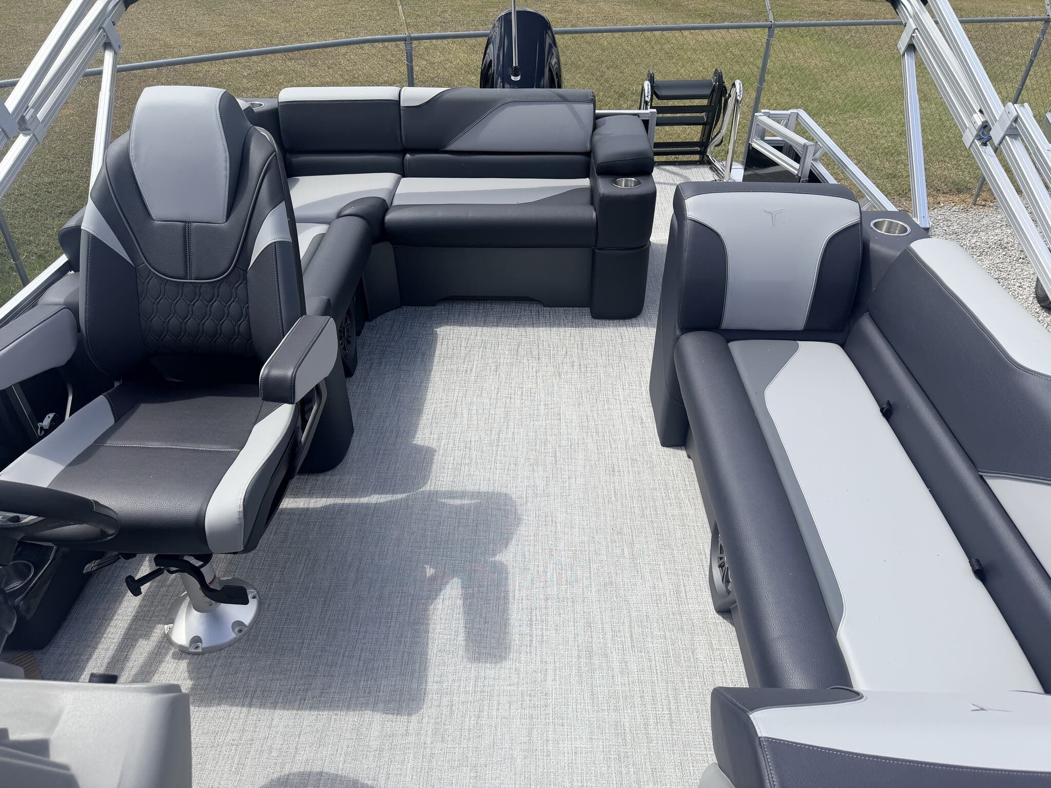2026 Tahoe Pontoon Boats Sport 85 23 ELITE WINDSHIELD-140HP - 5