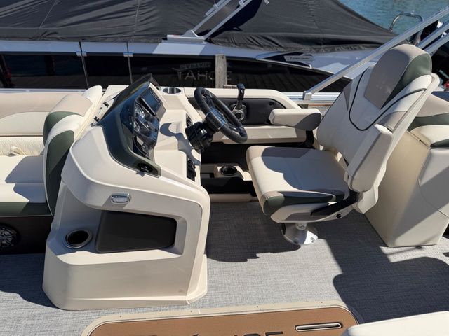 2026 Tahoe 2185 LTZ Quad Lounger - 15