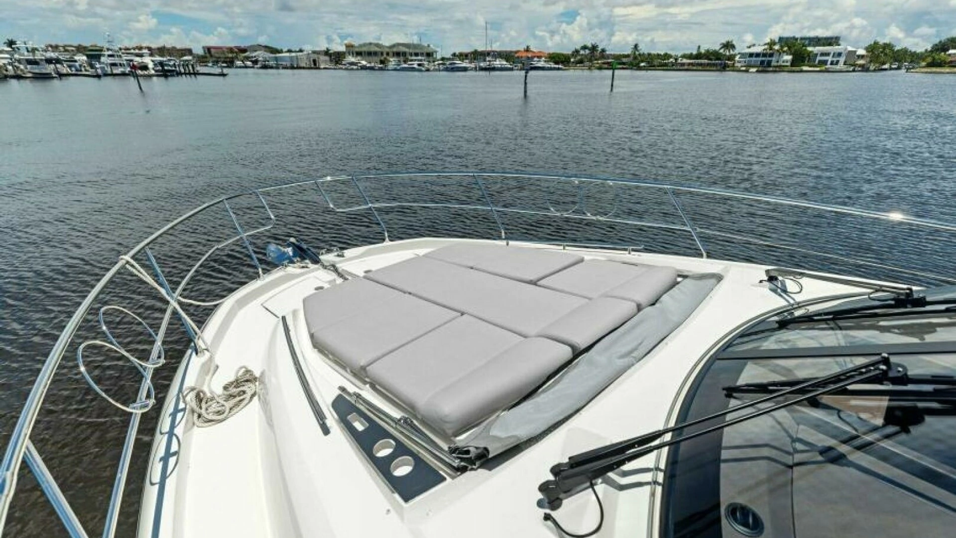 2025 Prestige 460 - Image 47