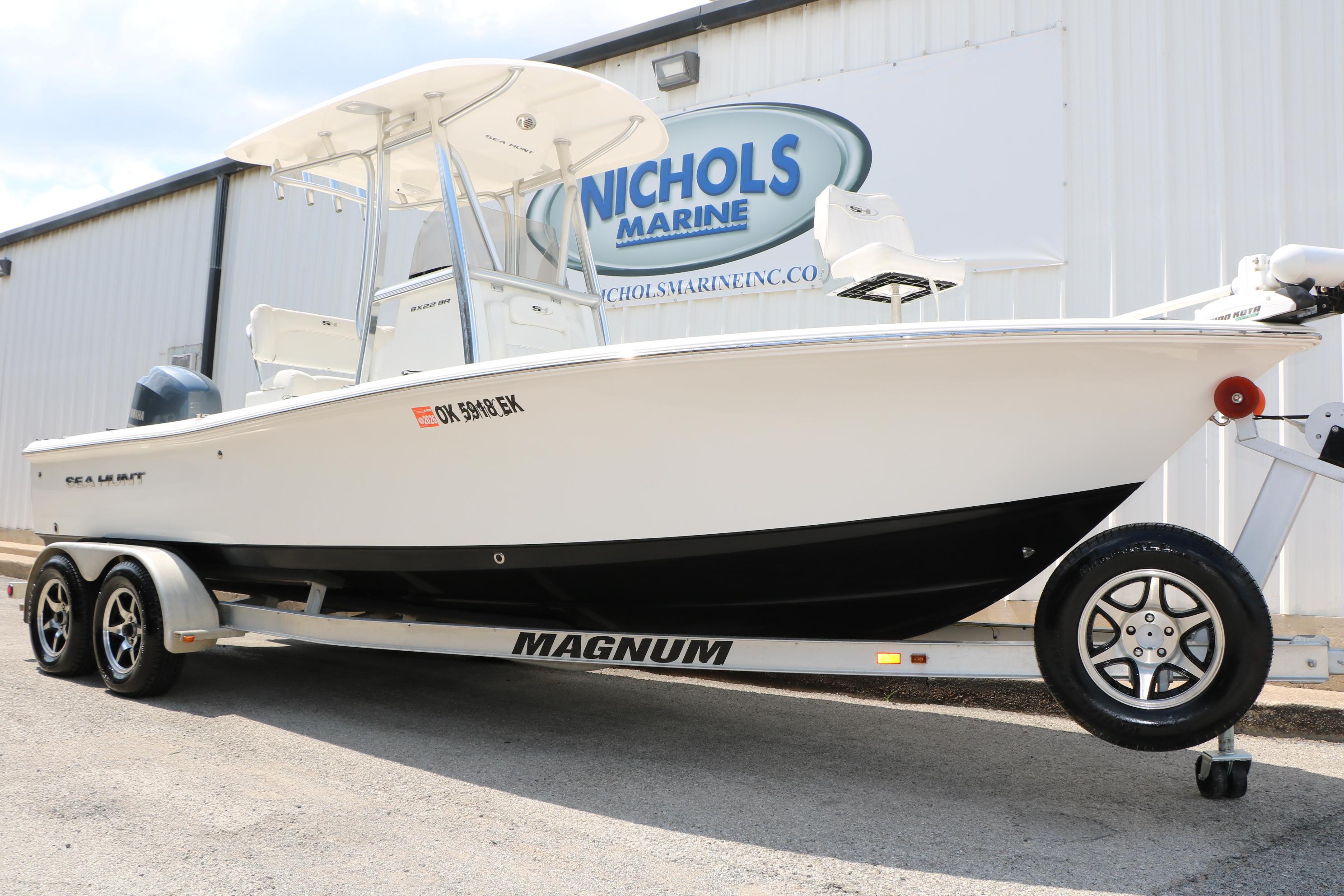 2015 Sea Hunt BX 22 BR