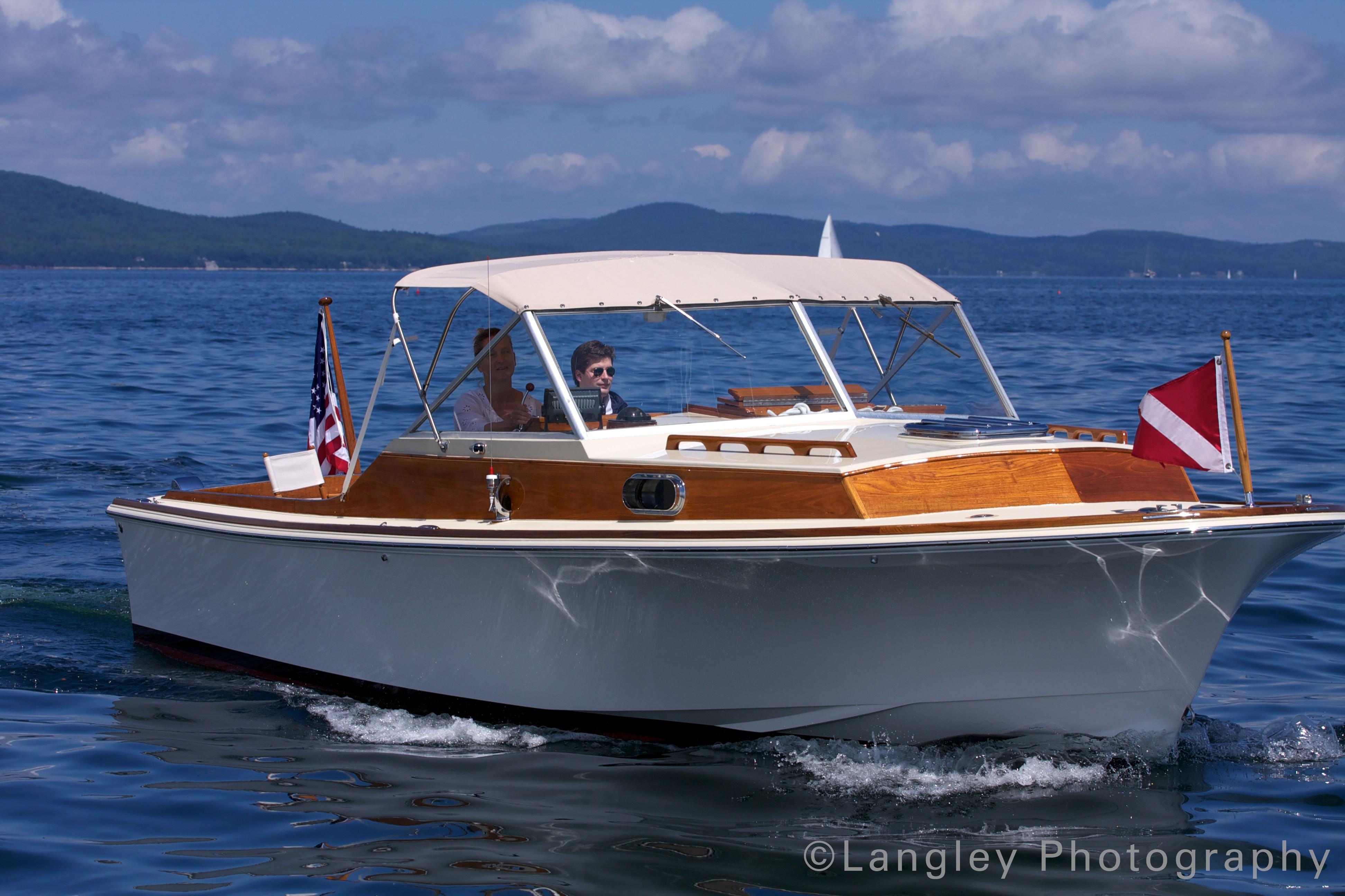 2014 Hunt Yachts Surfhunter 25