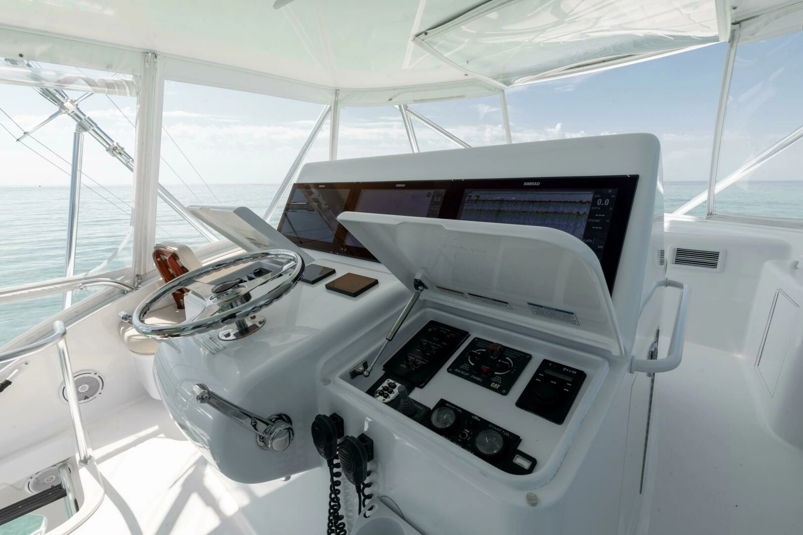 2016 Hatteras GT60 - Image 48