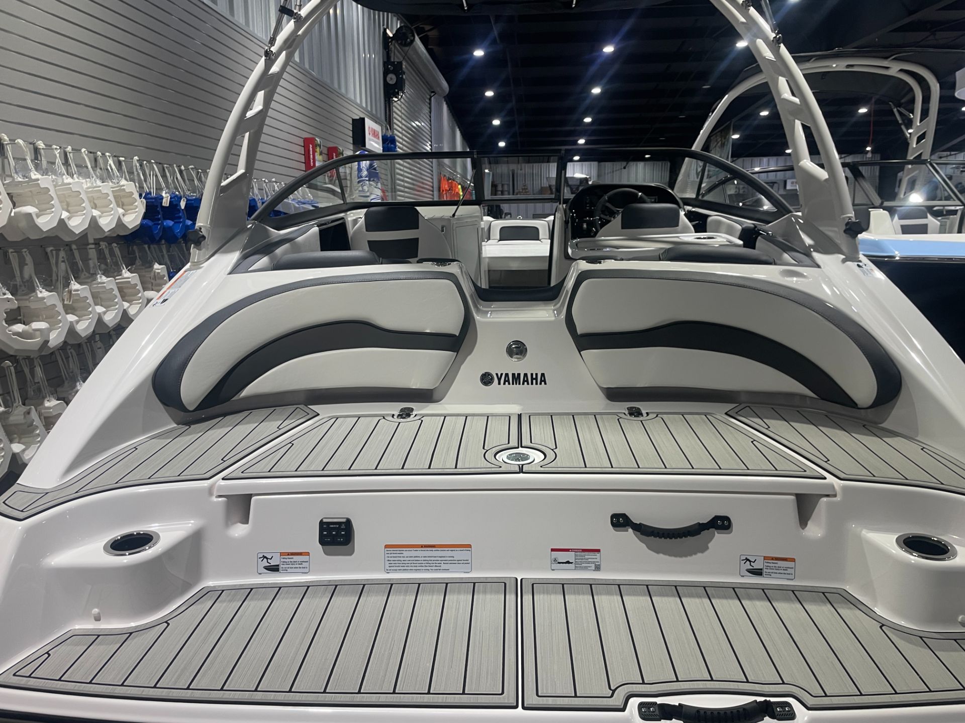 2025 Yamaha Boats 195S - 4