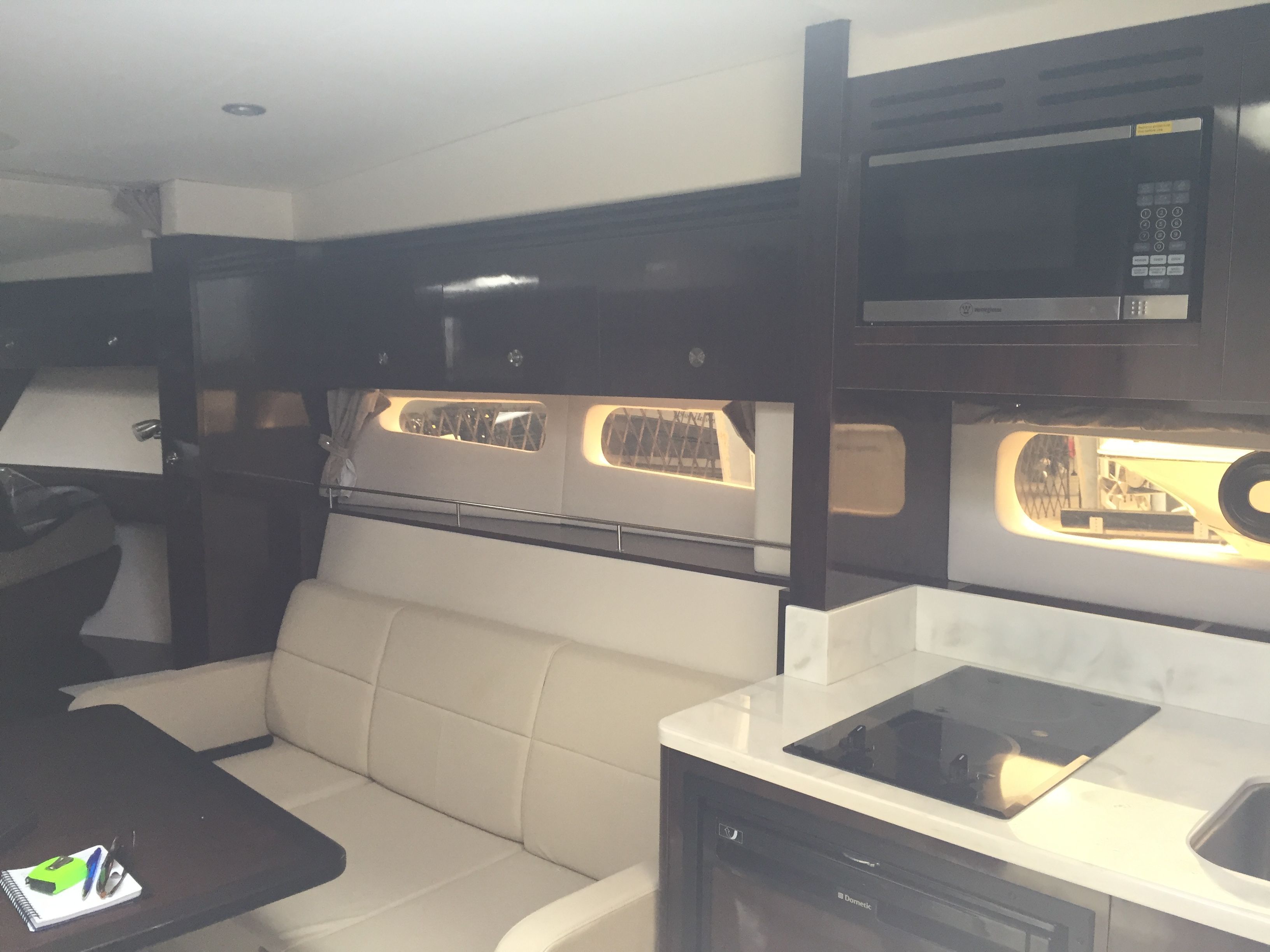 2018 Sea Ray 350DAC - 5