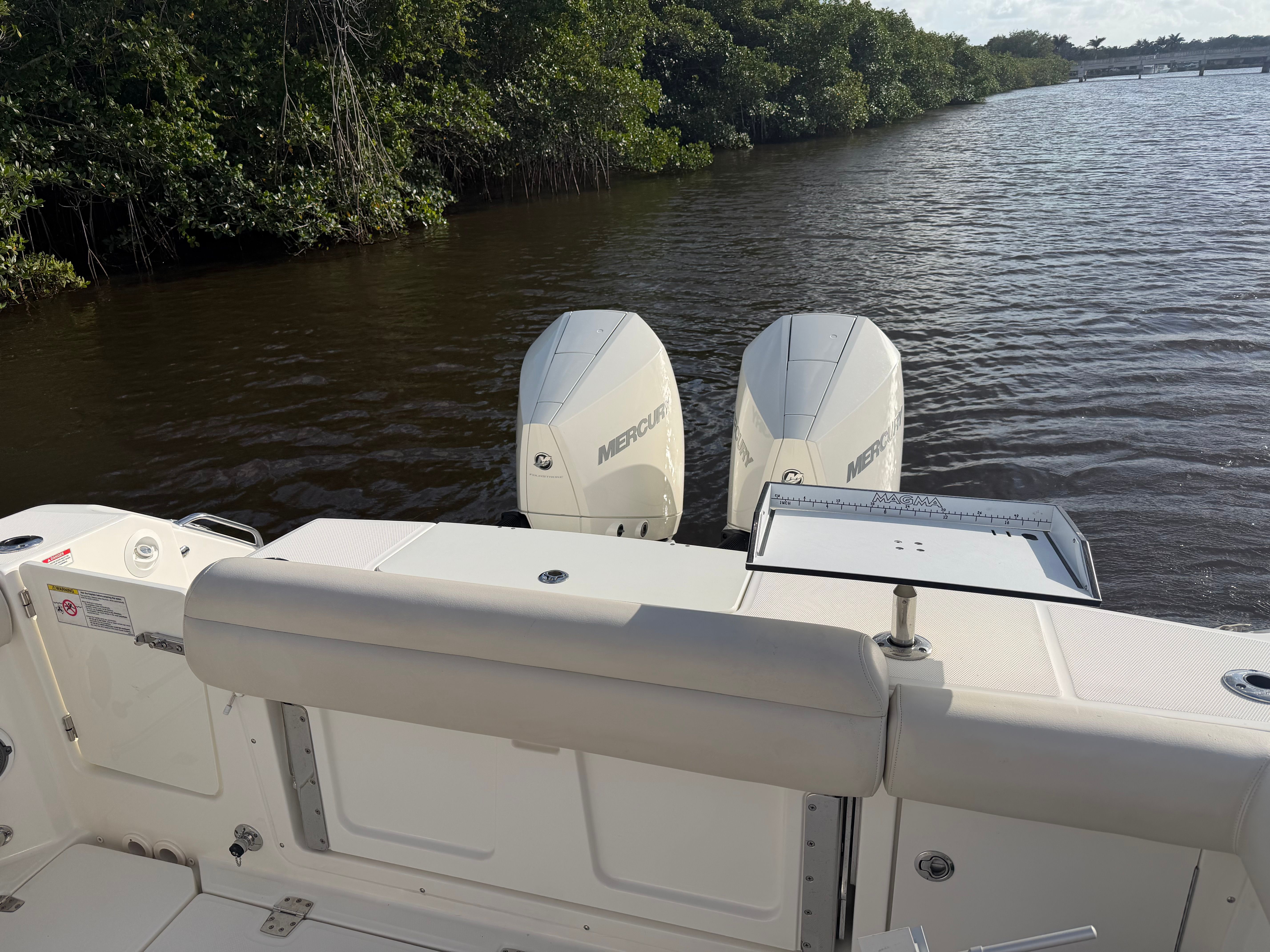 2021 Boston Whaler 330 Outrage - 24