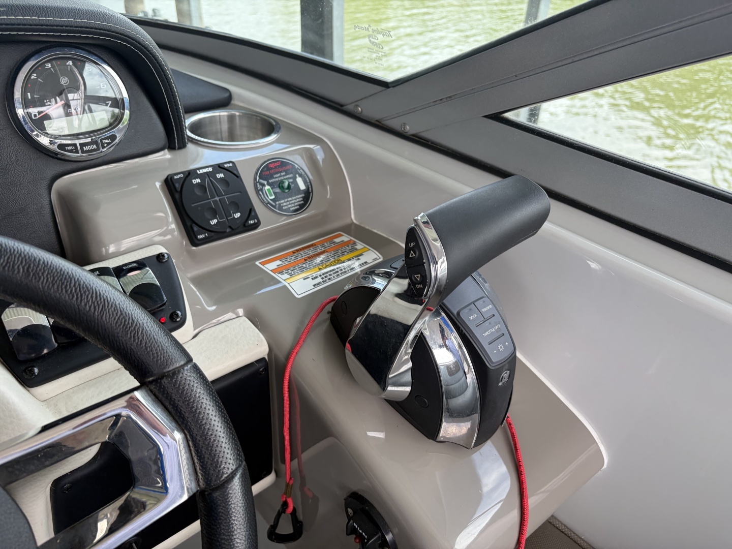 2018 Crownline Eclipse E30 - Image 56