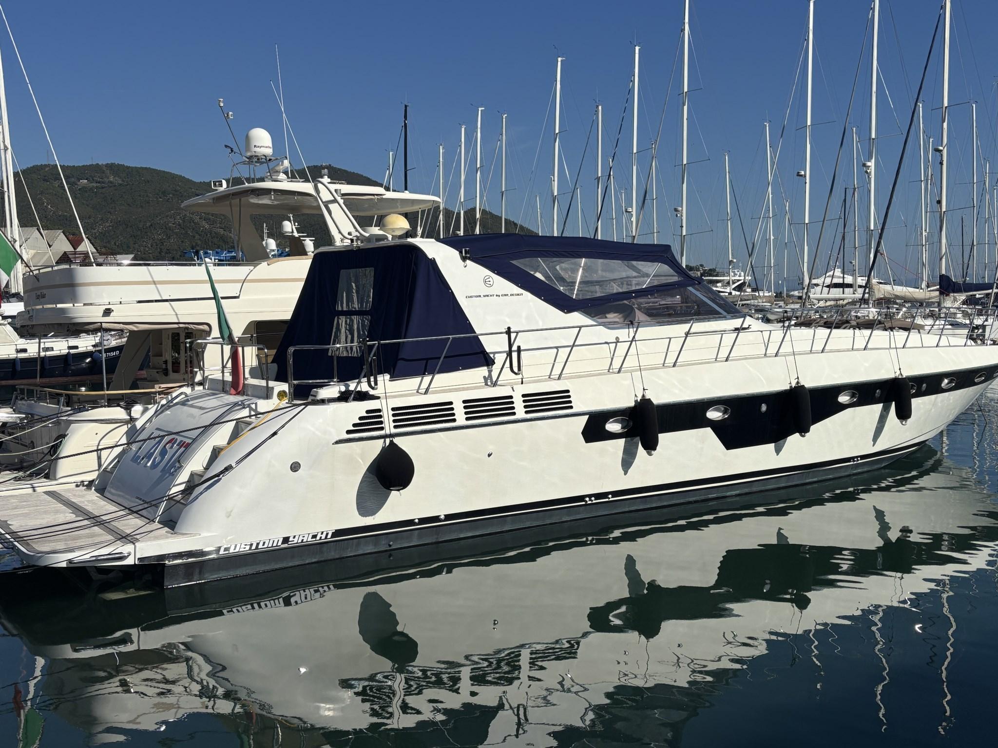 2001 Versilcraft 64 OPEN