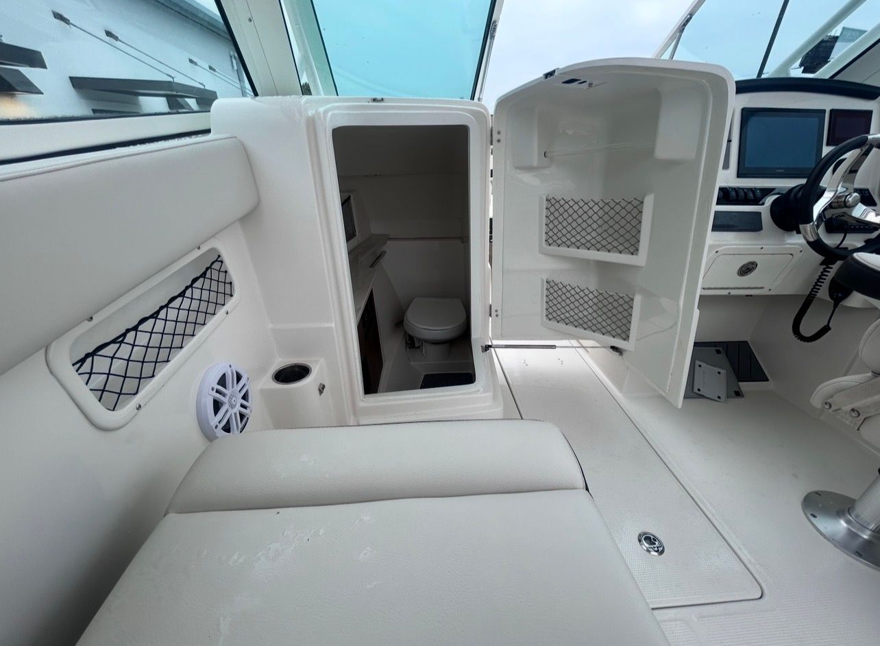 2023 Sailfish 245 DC - 18