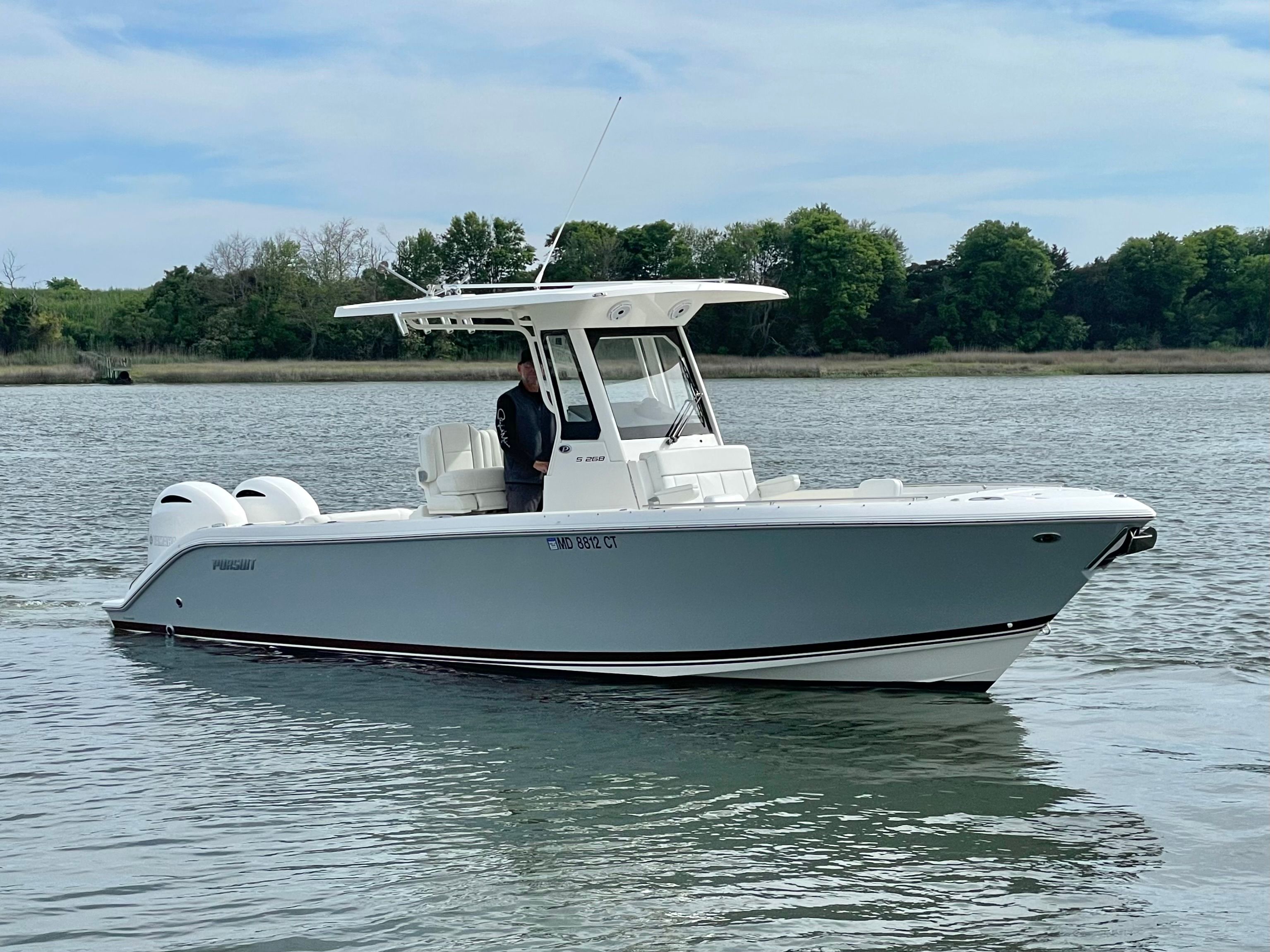 2022 Pursuit S 268 Sport
