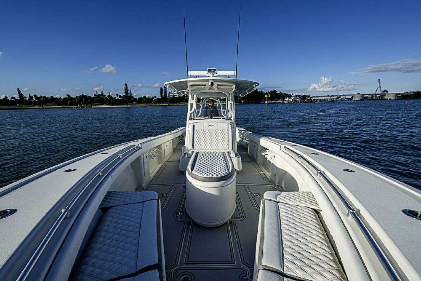 2011 Yellowfin 39 Offshore - Image 8