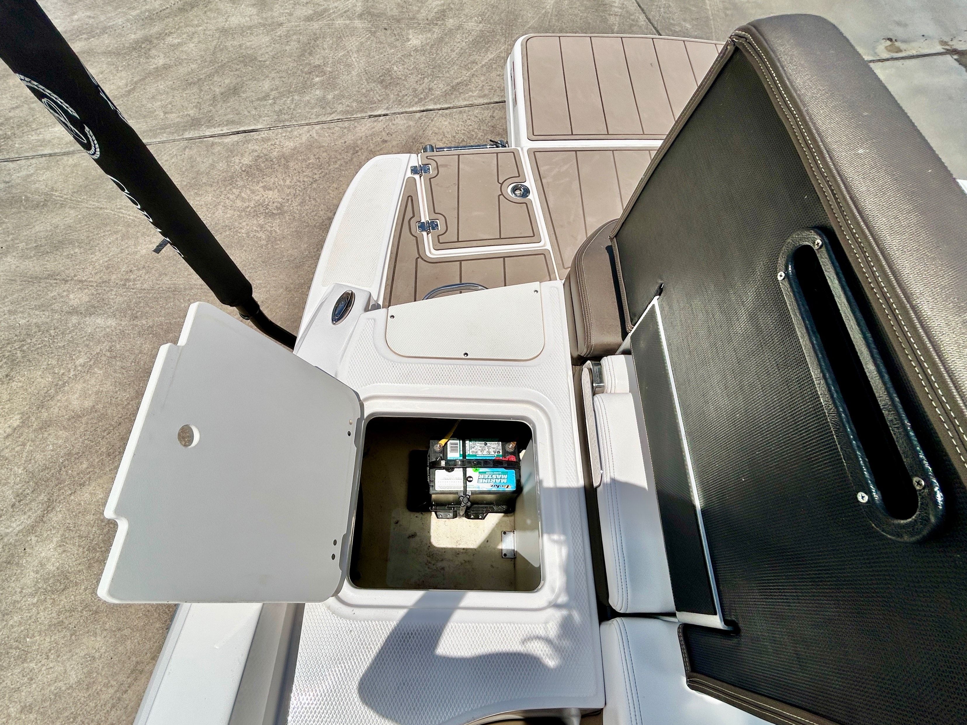 2018 Chaparral 23 Surf - 69