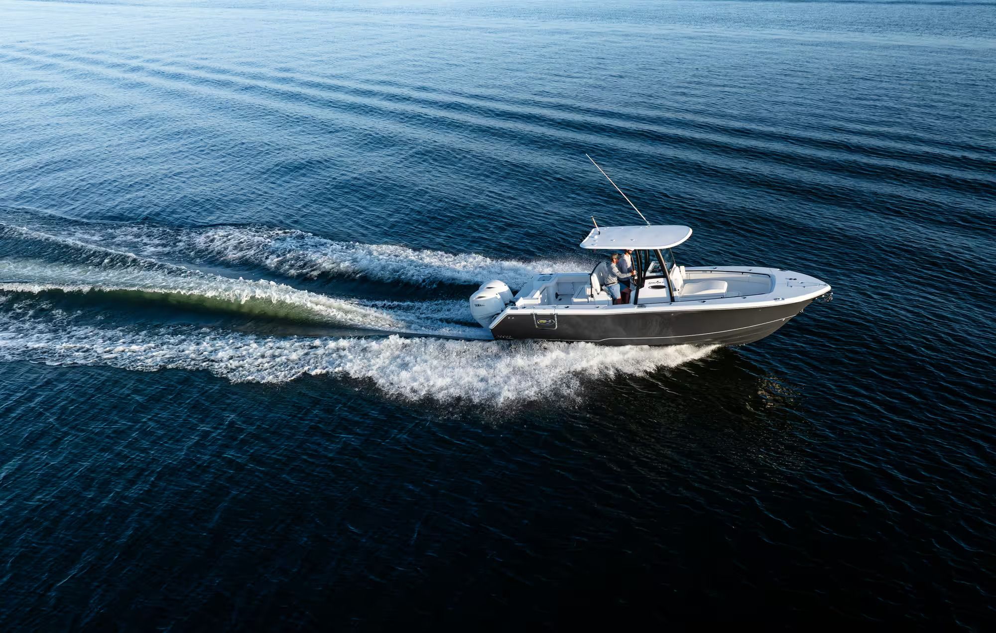 2027 Sea Hunt Gamefish 27 Coffin Box - 3