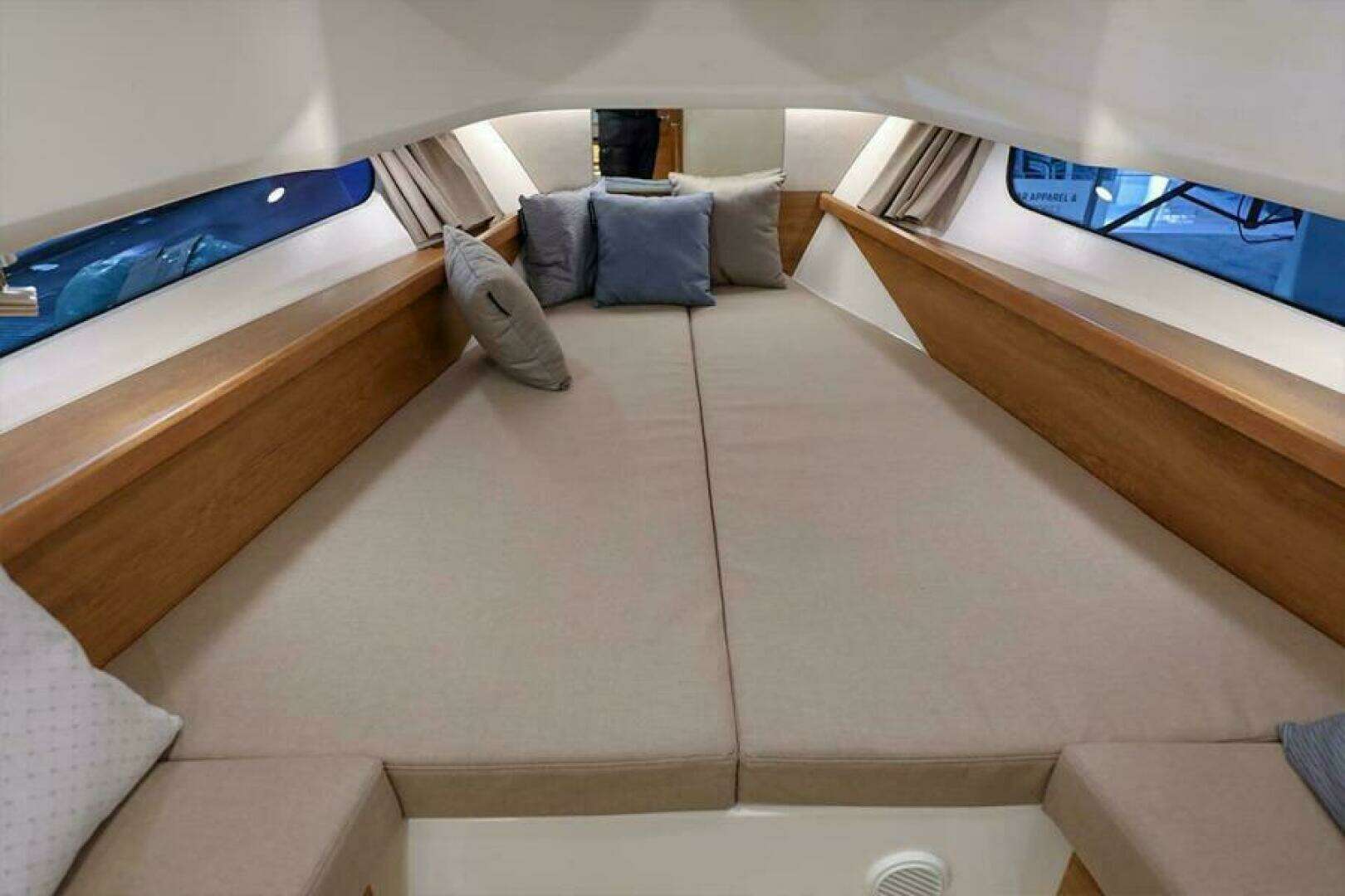 2025 Nimbus Tender 11 - Image 5