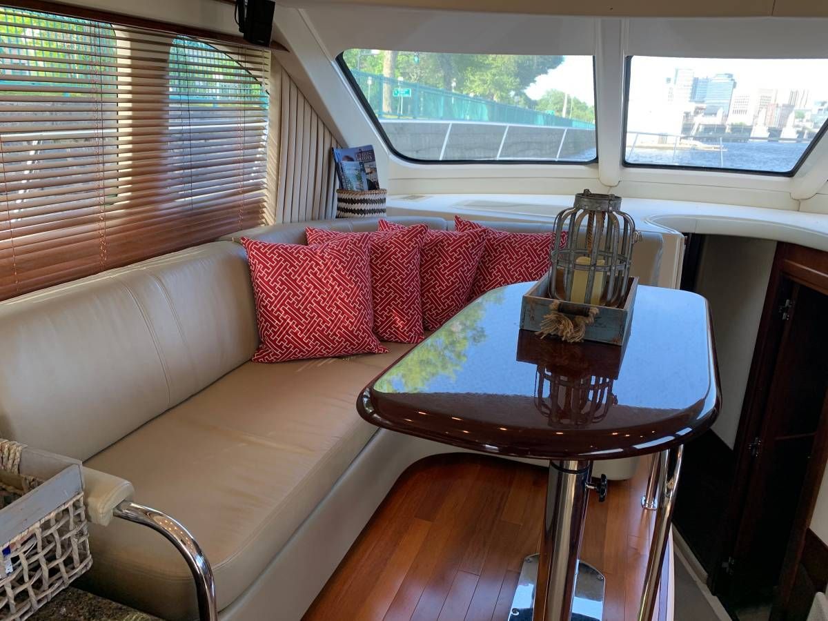 2007 Sea Ray 52 Sedan Bridge - 20