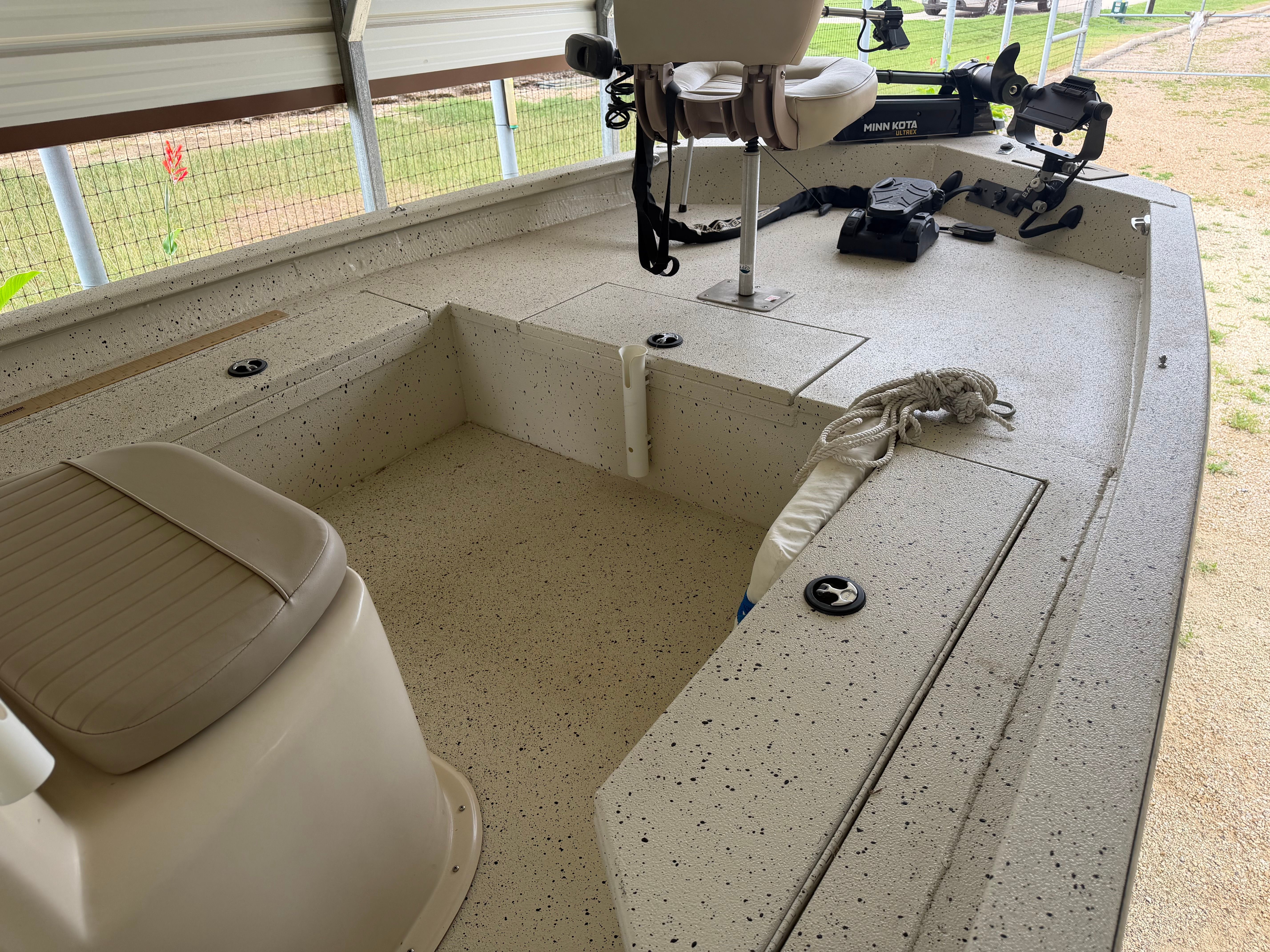2017 Xpress H20B Bay - 39