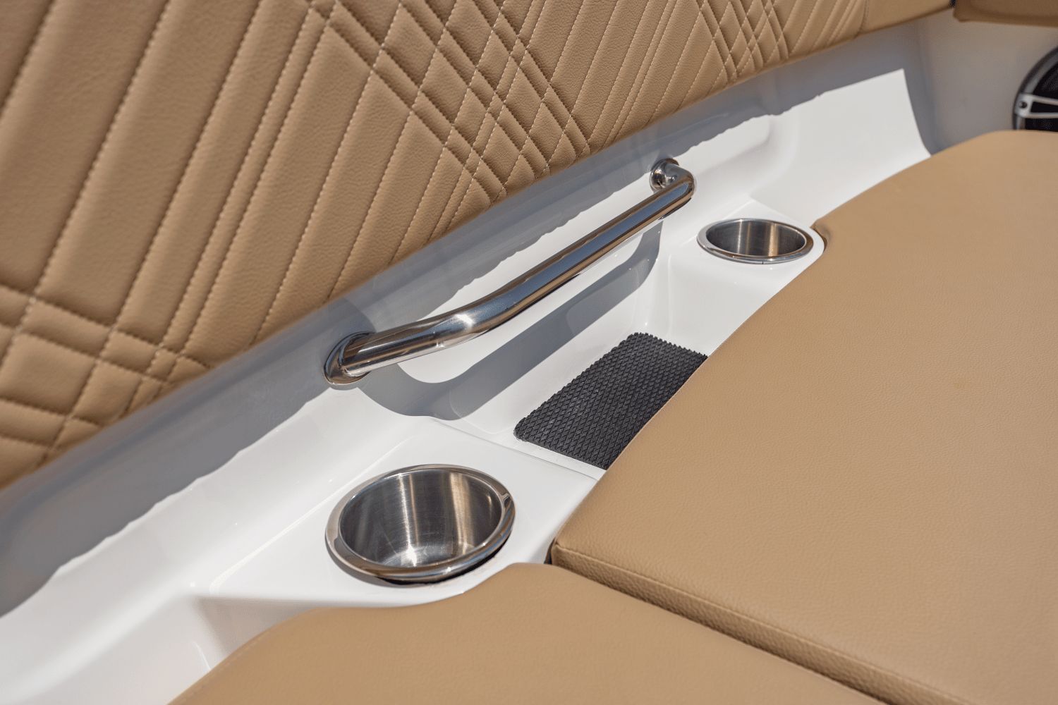 2026 Sea Ray SDX 270 Outboard - 51
