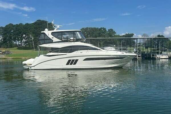 2016 Sea Ray 510 FLY