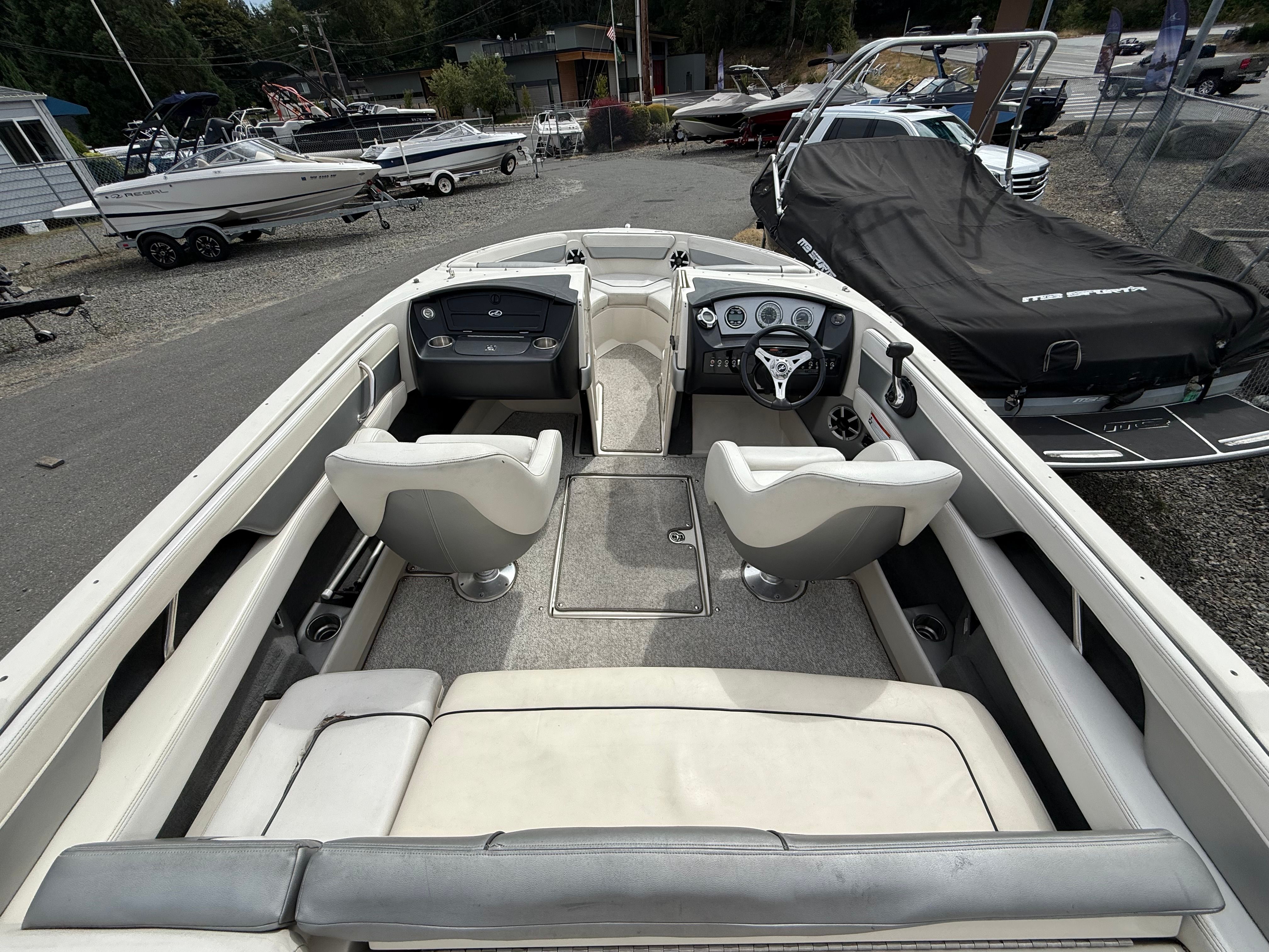 2010 Sea Ray 210 Select - 9