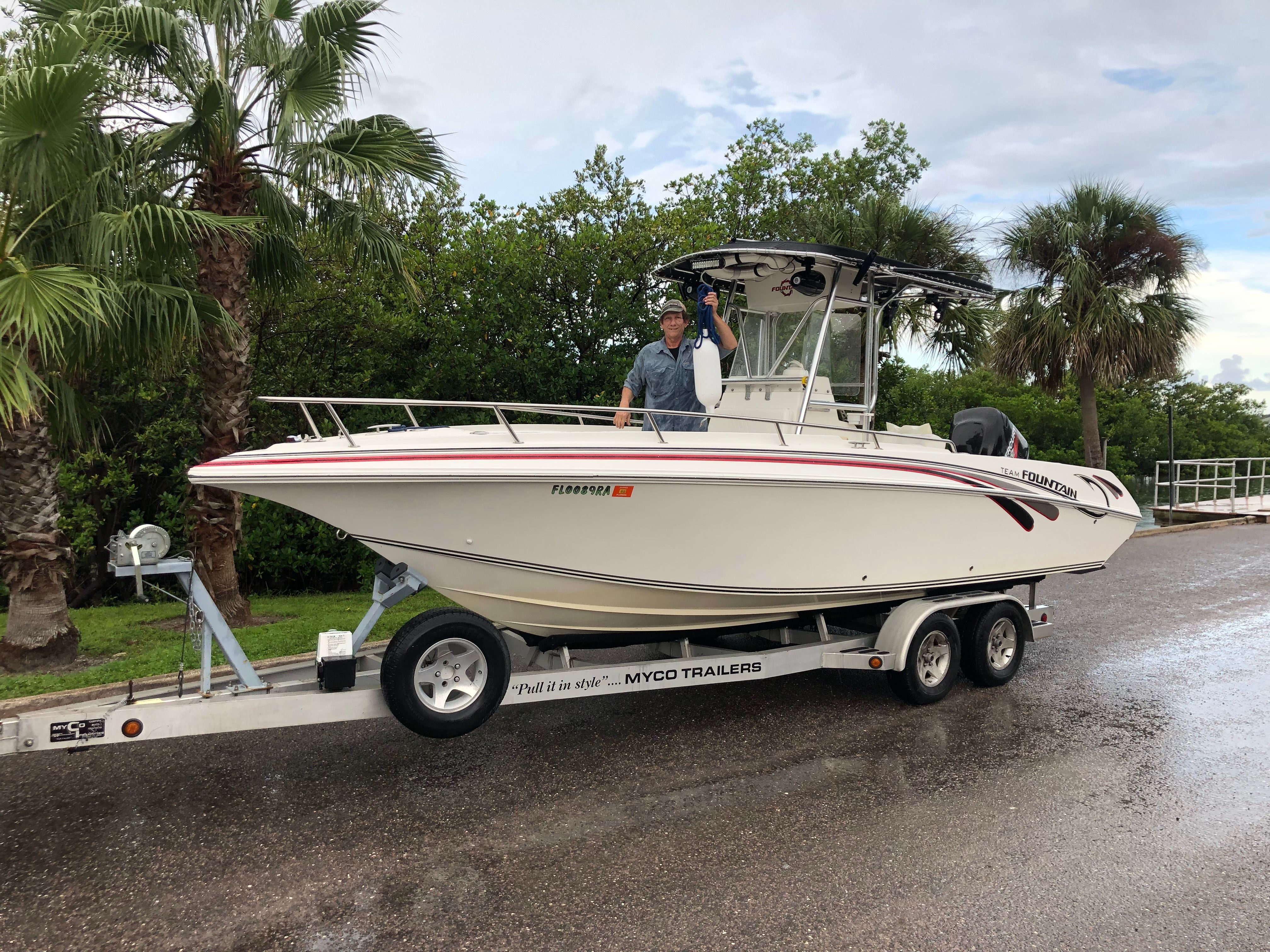 2004 Fountain 23 Center Console - 2