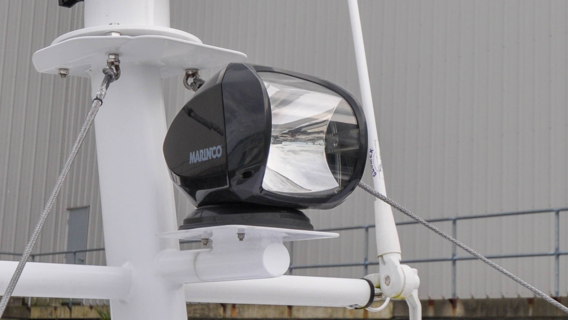 2022 Axopar 37XC - Image 36