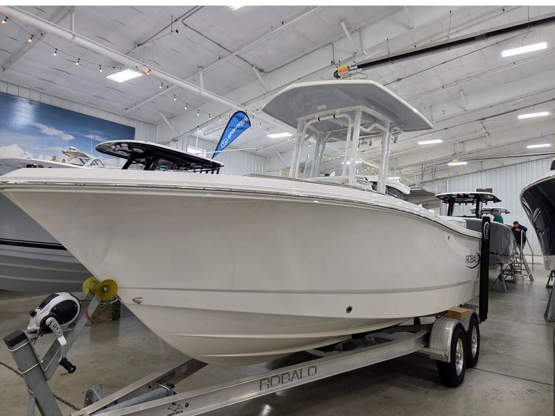 2021 Robalo R230/CC