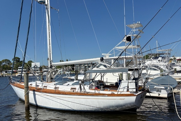 1980 Cheoy Lee Aft Cockpit