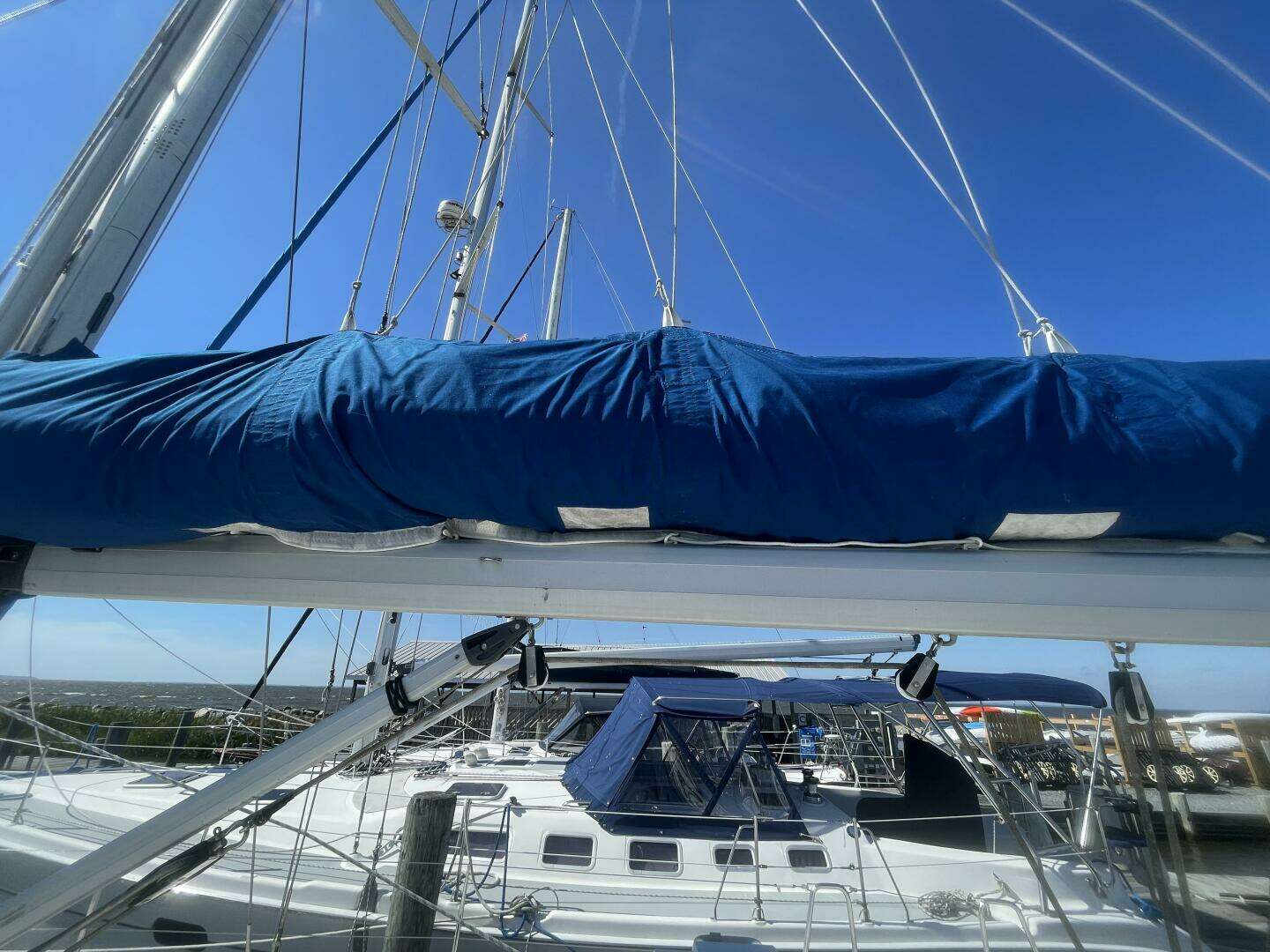 2002 Bavaria 40 - Image 5