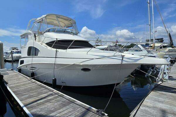 2003 Silverton 392 Aft Cabin Motor Yacht