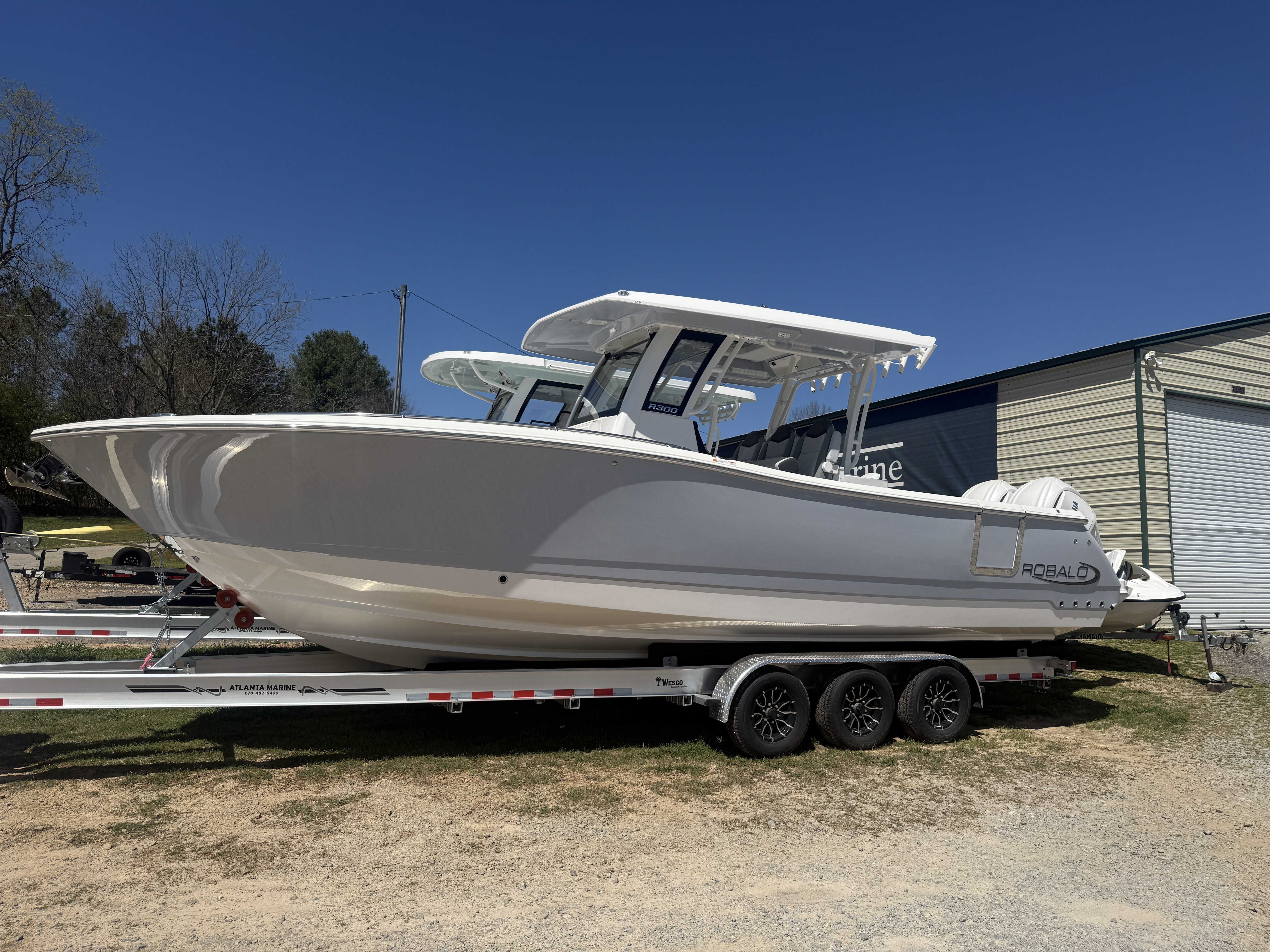 2026 Robalo R300 Center Console - 2