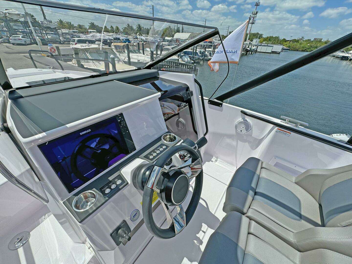 2024 Axopar 25 Cross Top - Image 7