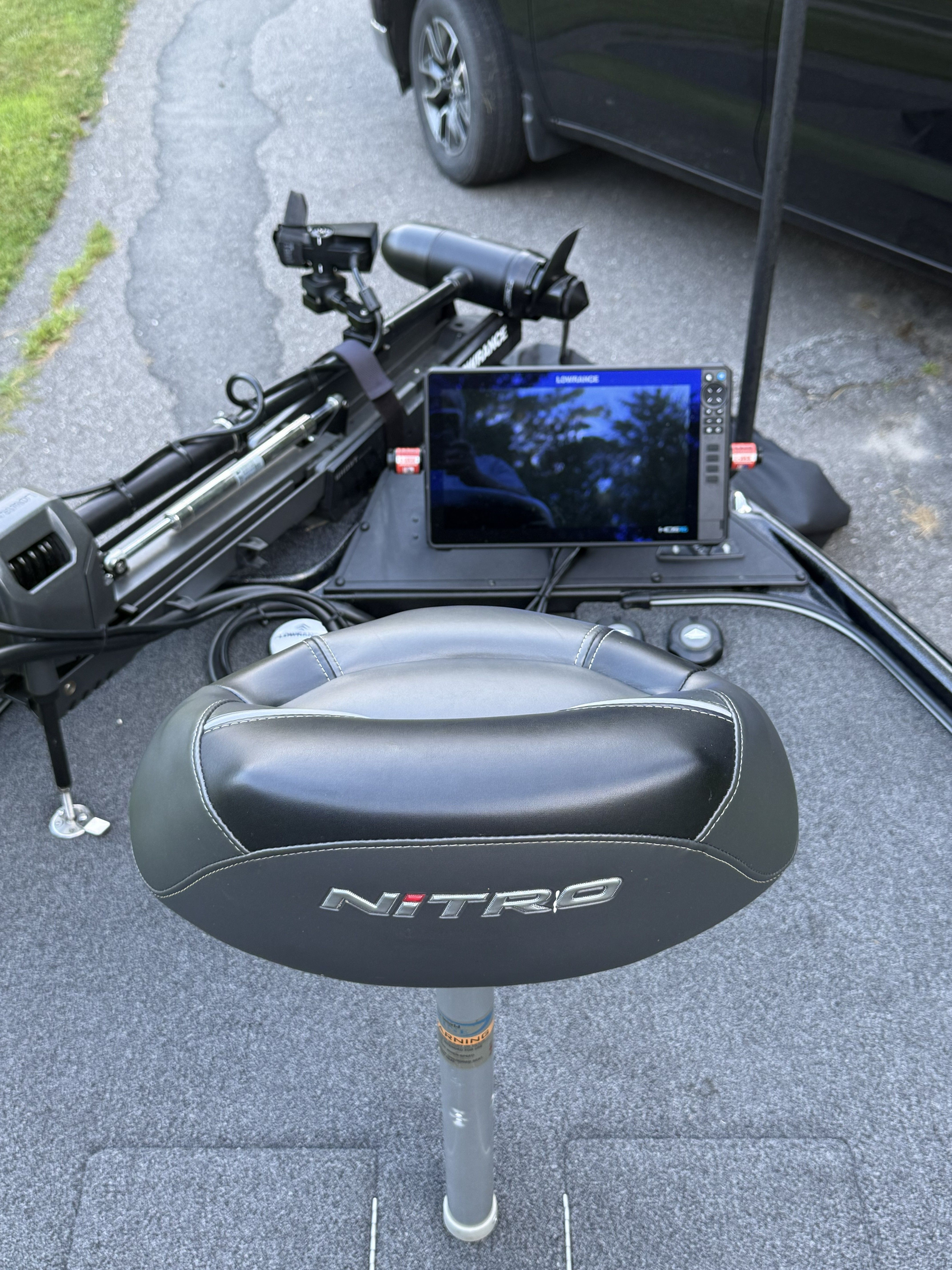 A 2023 Nitro Z21 XL Pro with a padded seat and a large screen on the deck.