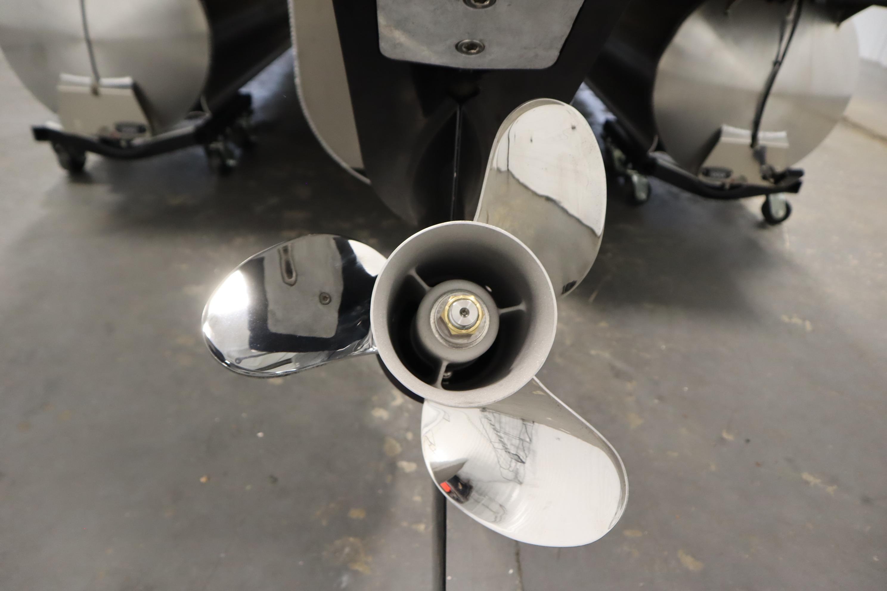 Propeller of 2025 Bentley Pontoons Elite 253 Admiral Tri-toon, showcasing sleek design.