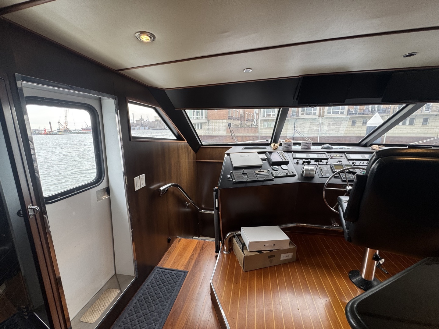 1997 Tarrab 77 Motor Yacht - Image 26