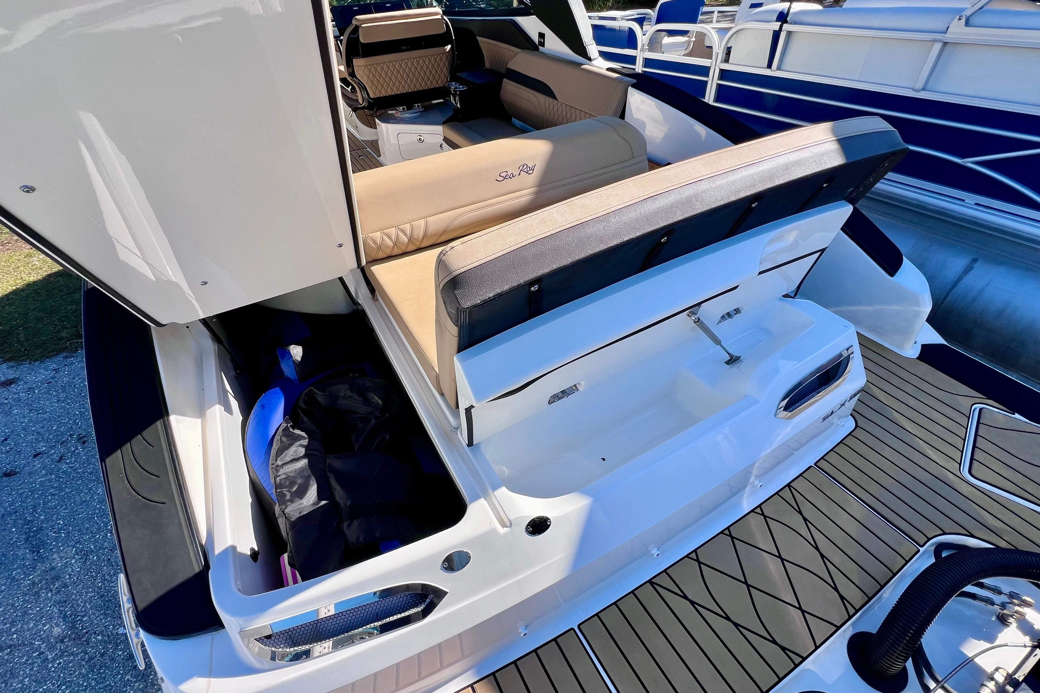 2023 Sea Ray SLX 280 - 10