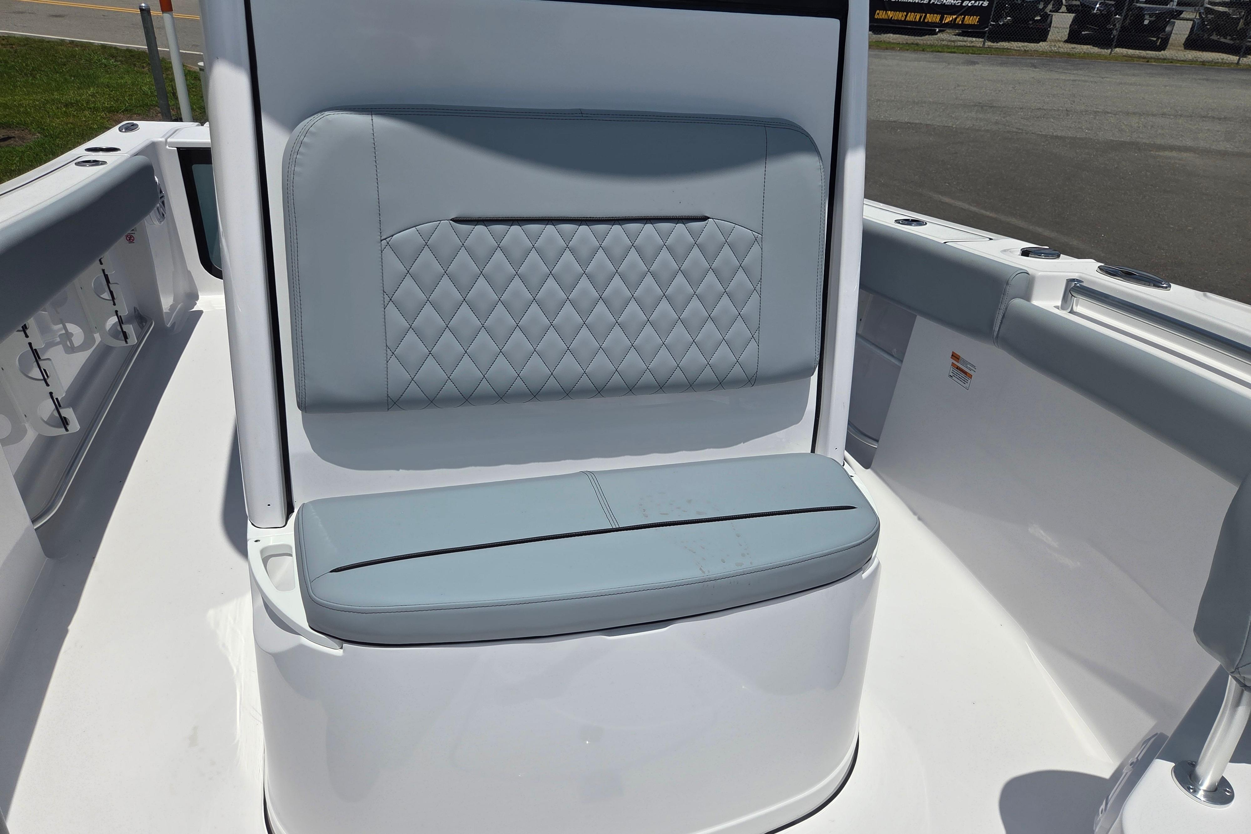 2026 Sportsman Open 212 Center Console boat seat with quilted design.