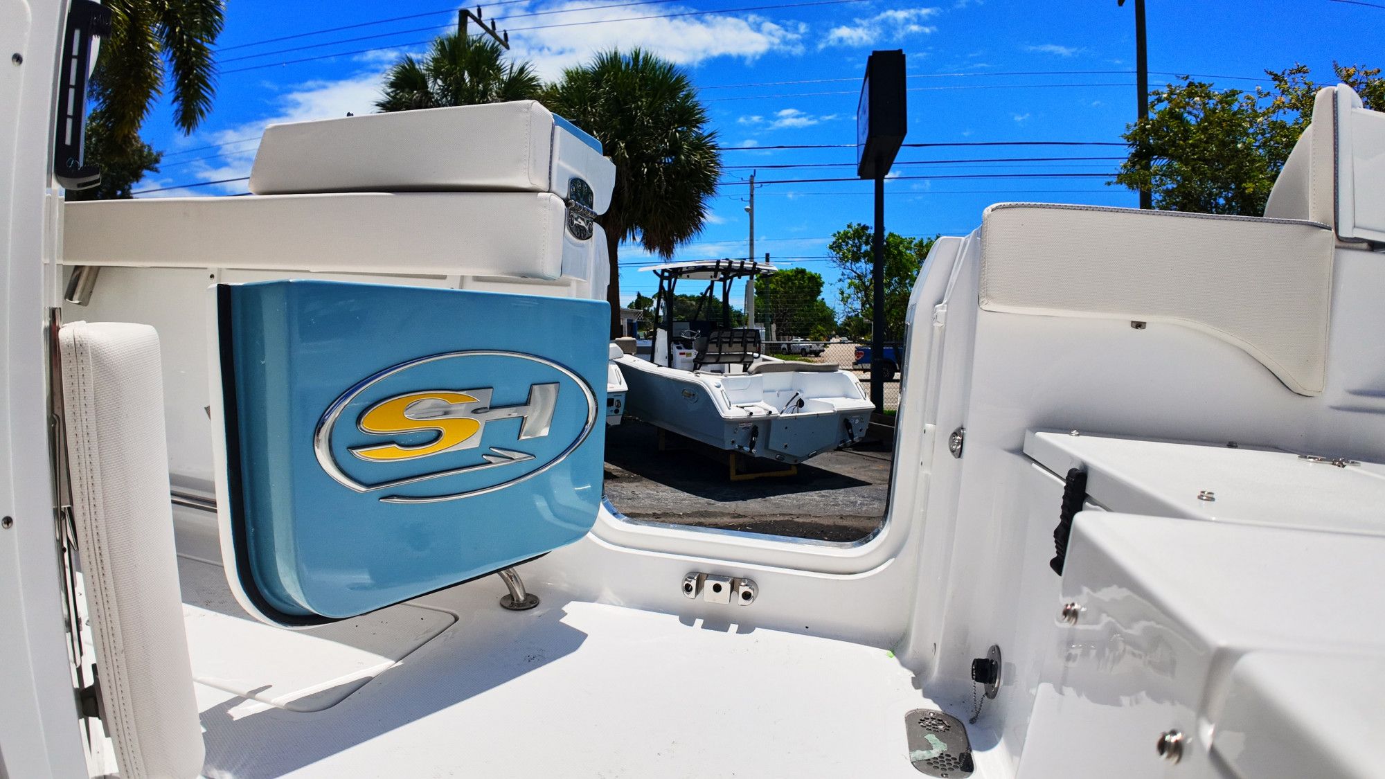 2027 Sea Hunt Ultra 265 SE - 13