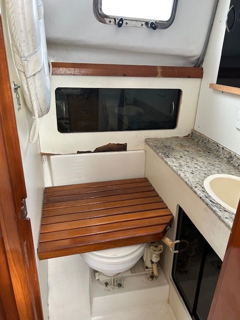 1988 Luhrs Alura - 17