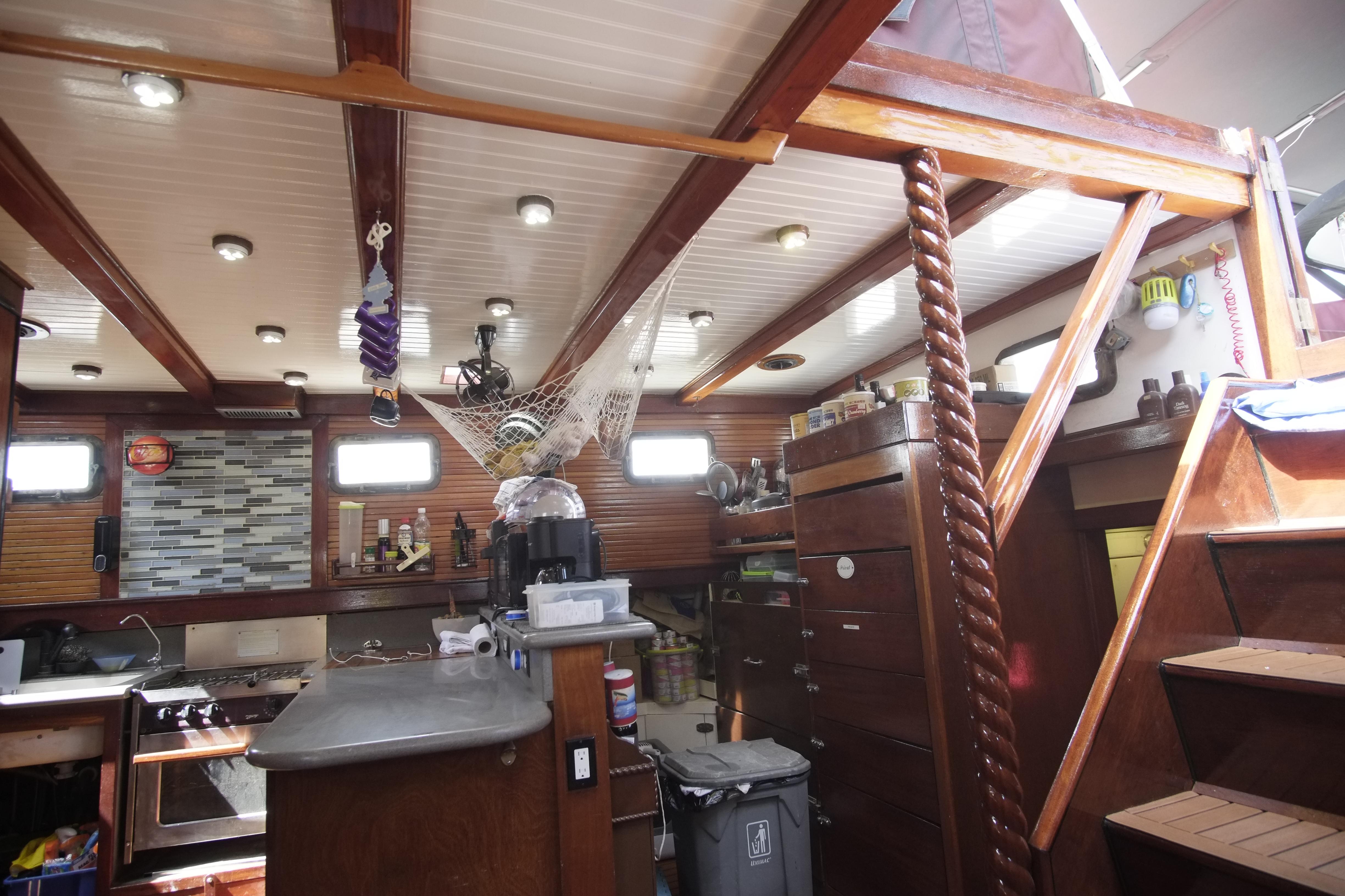 2006 Custom Bud Macintosh schooner - 66