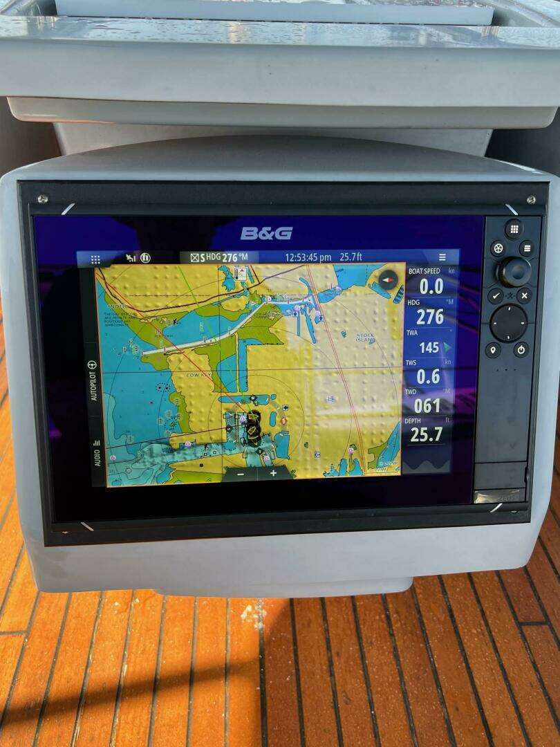 2014 Beneteau 45 - Image 6