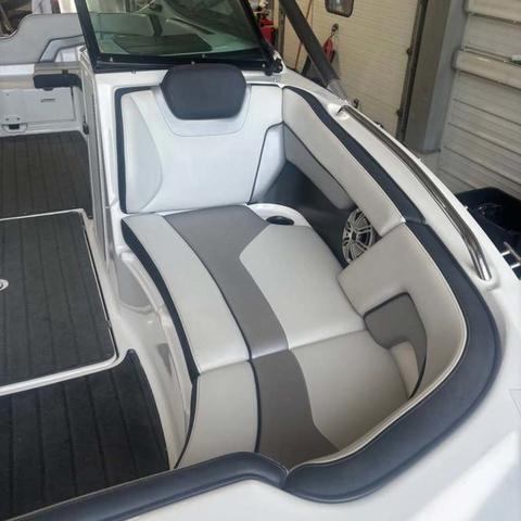 2015 Yamaha Boats 212X - 12