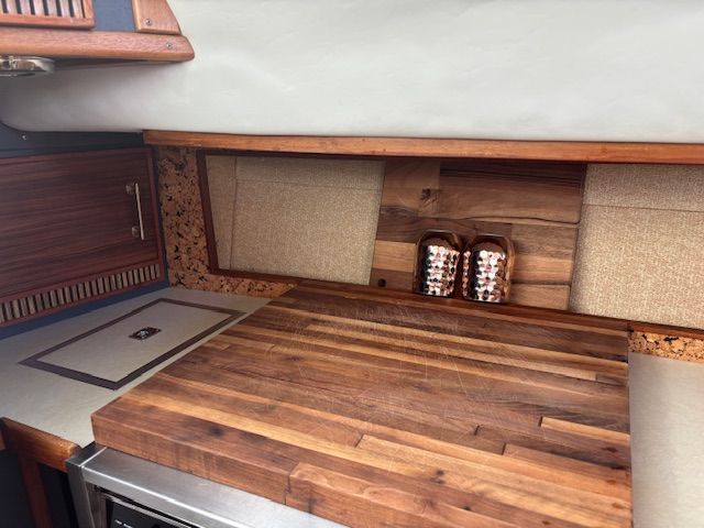 1986 Sea Ray 360 Aft Cabin - 52