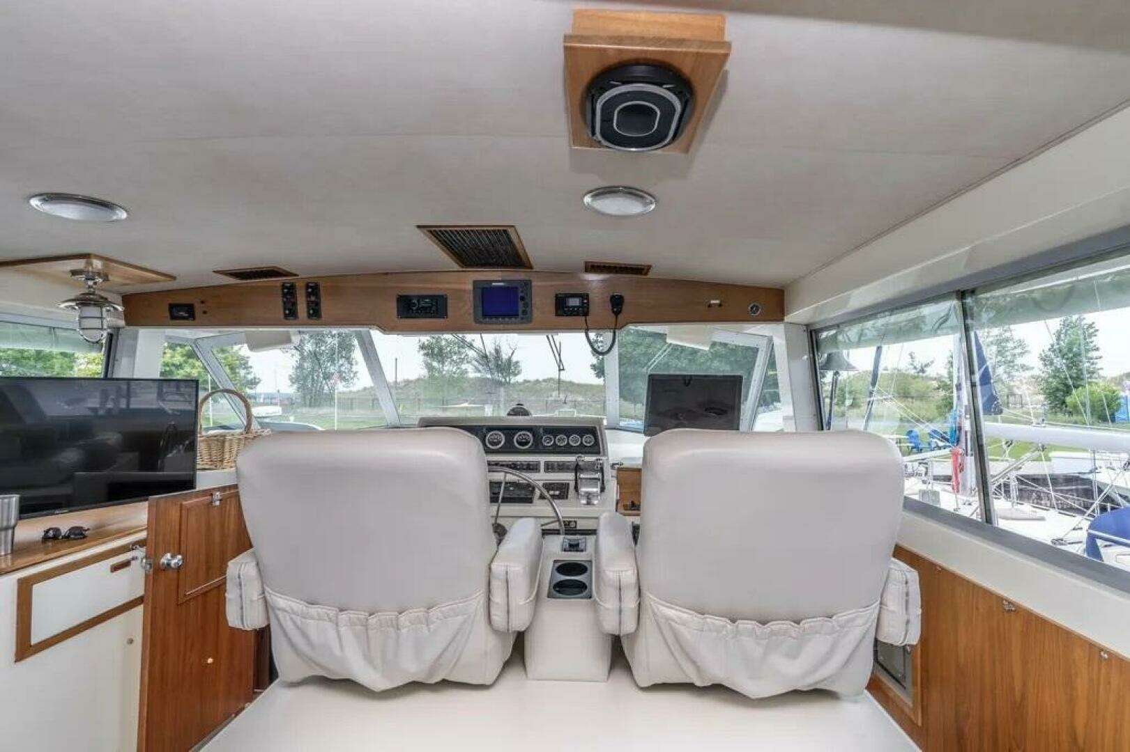 1986 Bertram 58 Flybridge Motor Yacht - Image 61
