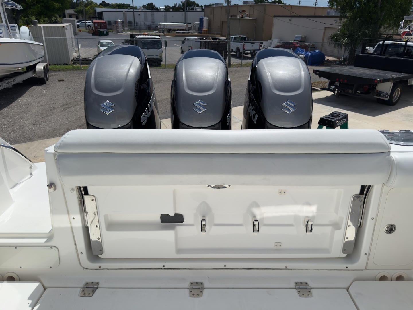 2016 Boston Whaler 350 Outrage - Image 71