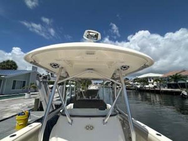 2011 Pursuit C 280 Center Console - 24
