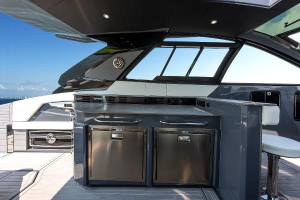2023 Cruisers Yachts 42 GLS OB - 32