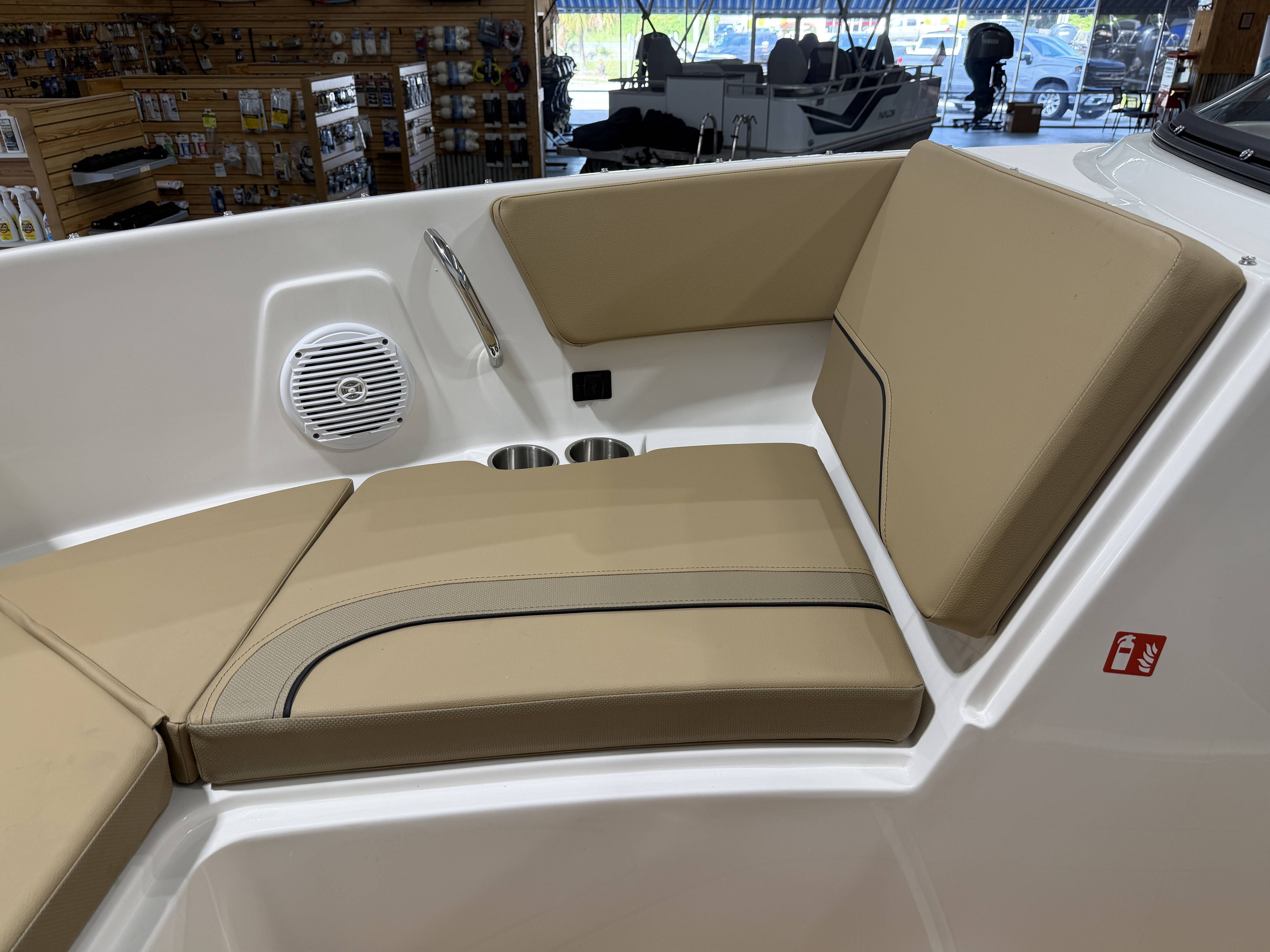 2026 Bayliner V20 - 35